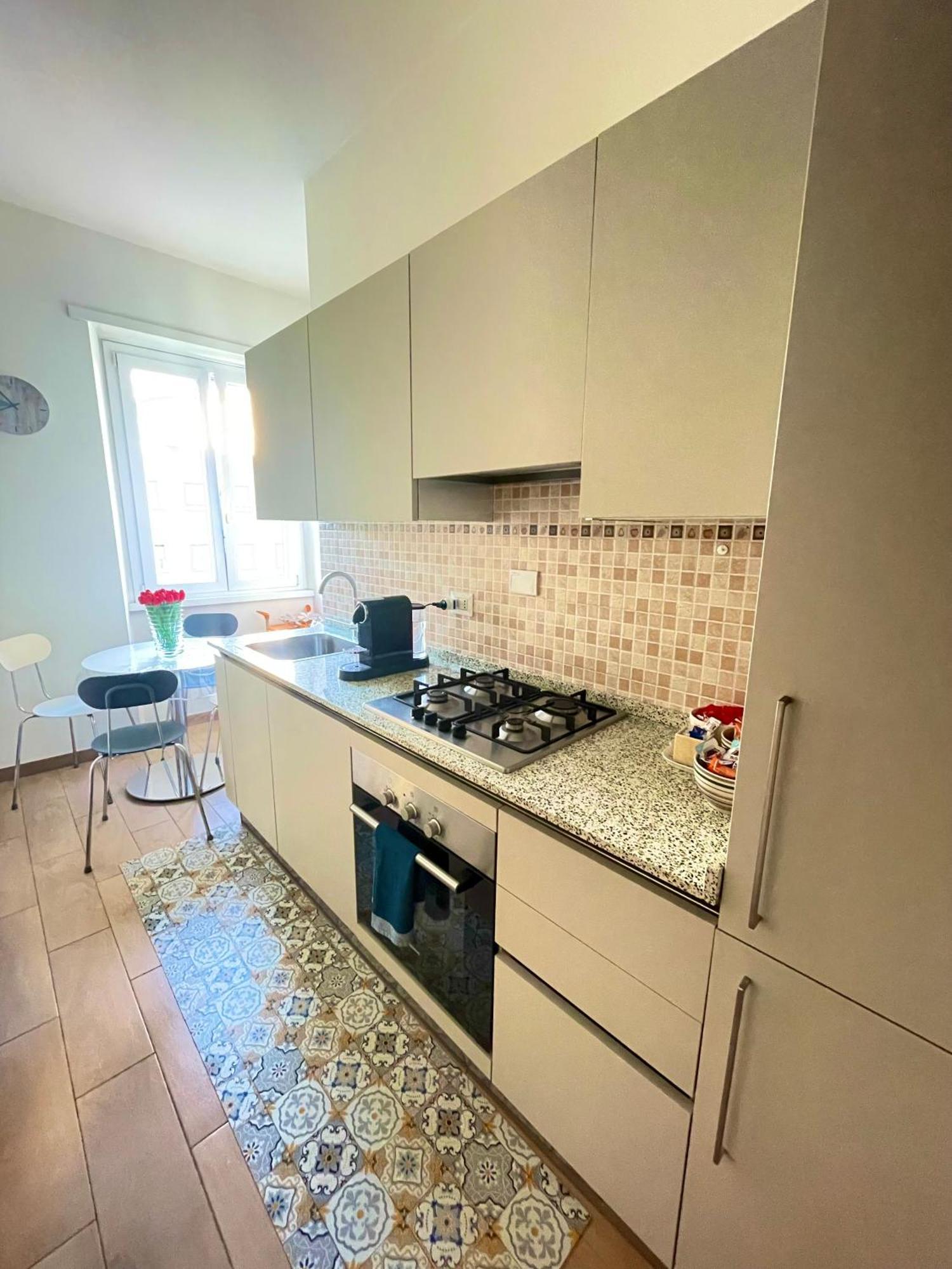 Lucens Domus Quartiere Trieste - Vicino Metro B1 - * Roma
